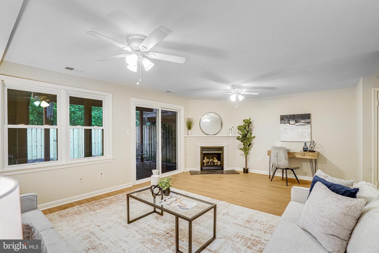 8017 GALLA KNOLL CIR, SPRINGFIELD, Virginia 22153, 3 Bedrooms Bedrooms, ,3 BathroomsBathrooms,Residential,For sale,8017 GALLA KNOLL CIR,VAFX2267556 MLS # VAFX2267556