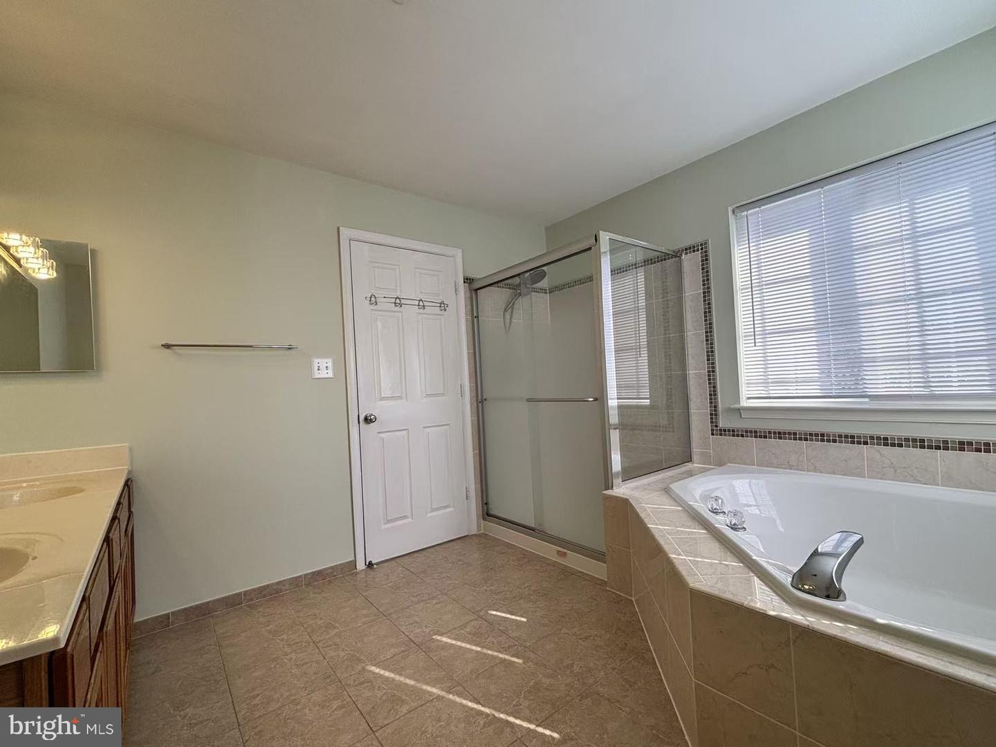 6635 CREEK POINT WAY, ALEXANDRIA, Virginia 22315, 3 Bedrooms Bedrooms, 13 Rooms Rooms,3 BathroomsBathrooms,Residential,For sale,6635 CREEK POINT WAY,VAFX2267604 MLS # VAFX2267604