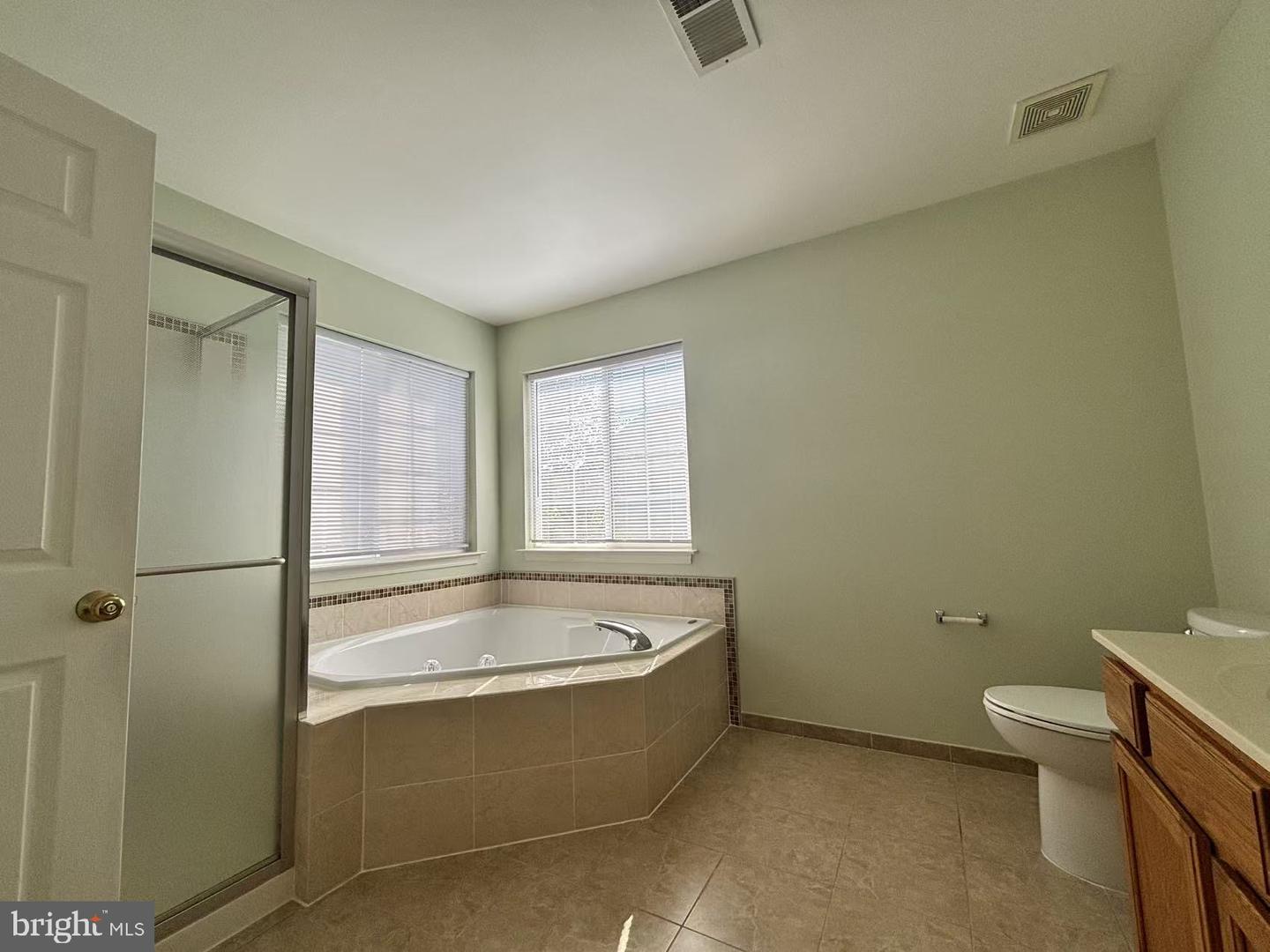 6635 CREEK POINT WAY, ALEXANDRIA, Virginia 22315, 3 Bedrooms Bedrooms, 13 Rooms Rooms,3 BathroomsBathrooms,Residential,For sale,6635 CREEK POINT WAY,VAFX2267604 MLS # VAFX2267604