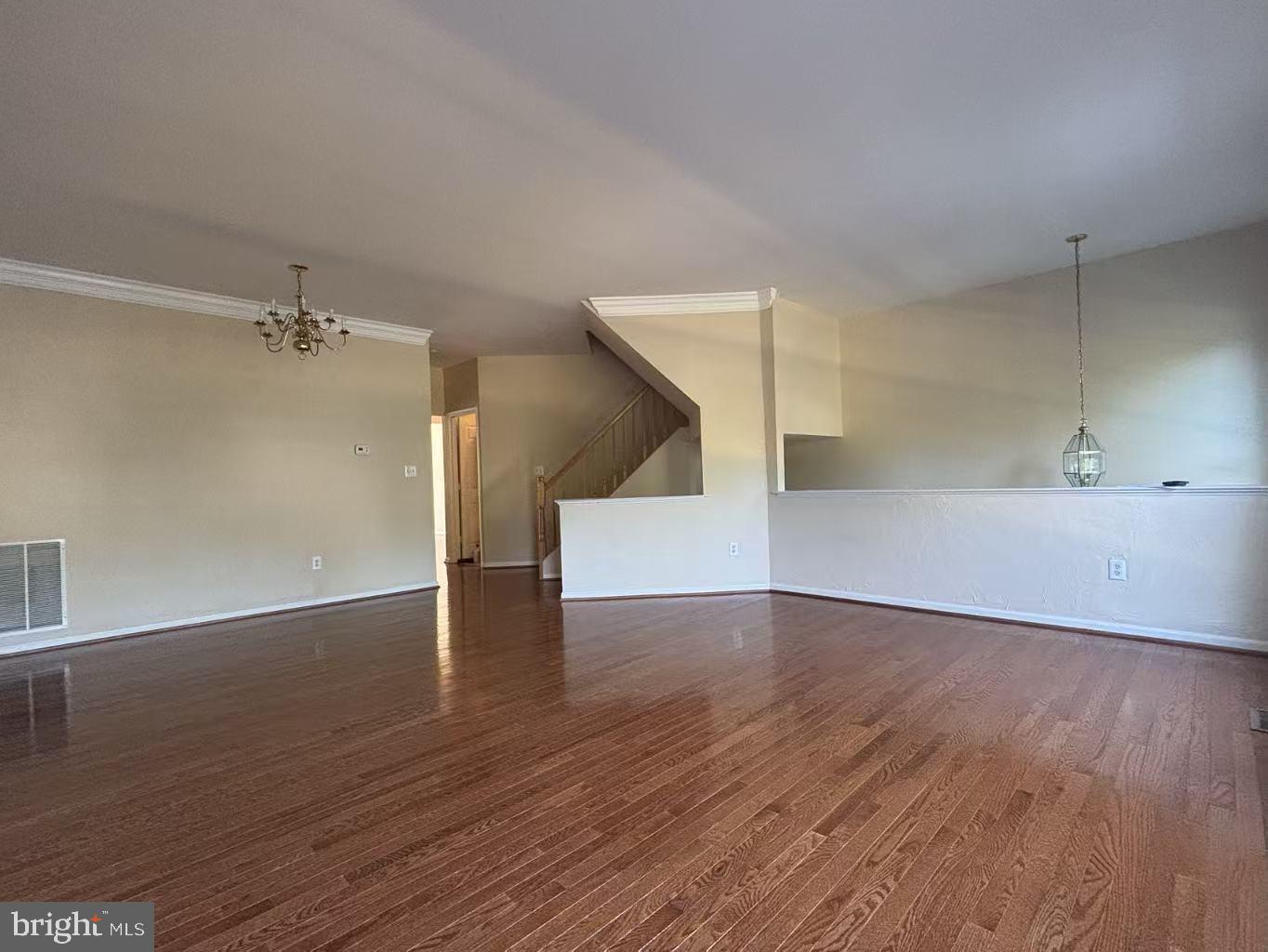 6635 CREEK POINT WAY, ALEXANDRIA, Virginia 22315, 3 Bedrooms Bedrooms, 13 Rooms Rooms,3 BathroomsBathrooms,Residential,For sale,6635 CREEK POINT WAY,VAFX2267604 MLS # VAFX2267604