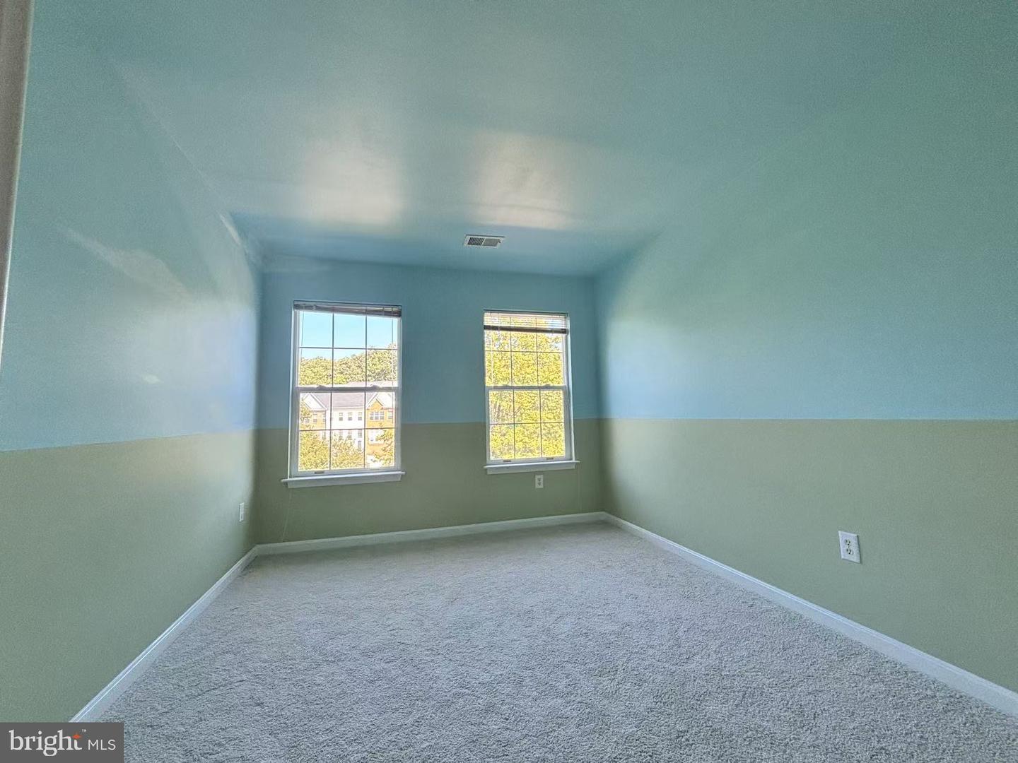 6635 CREEK POINT WAY, ALEXANDRIA, Virginia 22315, 3 Bedrooms Bedrooms, 13 Rooms Rooms,3 BathroomsBathrooms,Residential,For sale,6635 CREEK POINT WAY,VAFX2267604 MLS # VAFX2267604