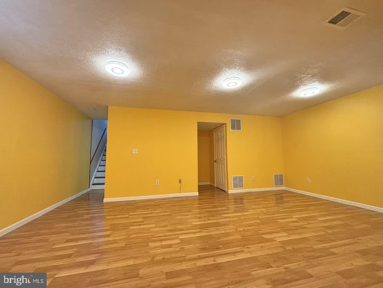 6635 CREEK POINT WAY, ALEXANDRIA, Virginia 22315, 3 Bedrooms Bedrooms, 13 Rooms Rooms,3 BathroomsBathrooms,Residential,For sale,6635 CREEK POINT WAY,VAFX2267604 MLS # VAFX2267604