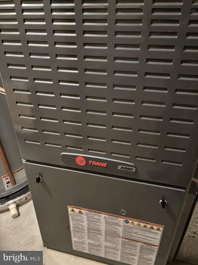 6635 CREEK POINT WAY, ALEXANDRIA, Virginia 22315, 3 Bedrooms Bedrooms, 13 Rooms Rooms,3 BathroomsBathrooms,Residential,For sale,6635 CREEK POINT WAY,VAFX2267604 MLS # VAFX2267604