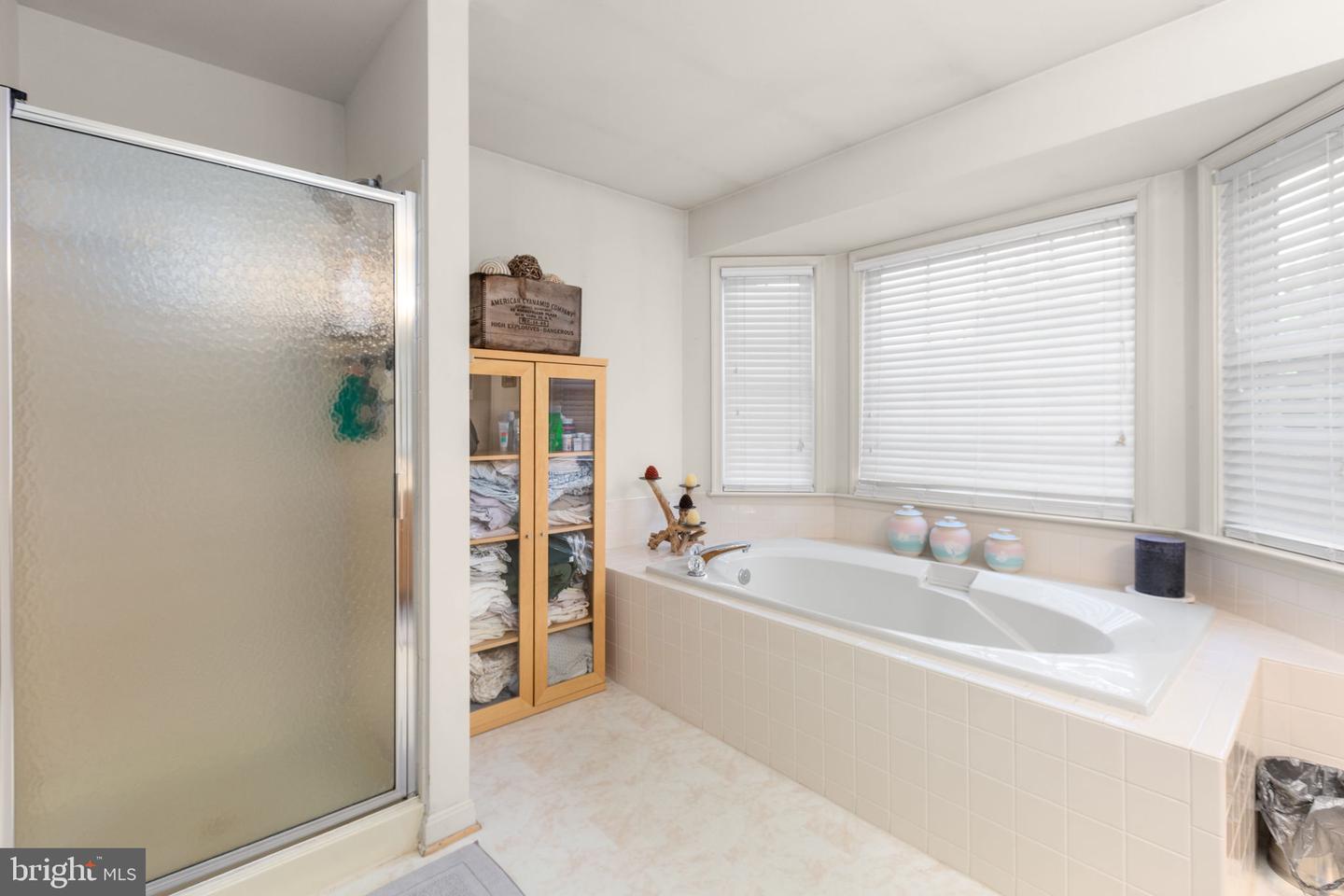 4318 BRIDLEPATH CT, FREDERICKSBURG, Virginia 22408, 4 Bedrooms Bedrooms, ,3 BathroomsBathrooms,Residential,For sale,4318 BRIDLEPATH CT,VASP2036296 MLS # VASP2036296