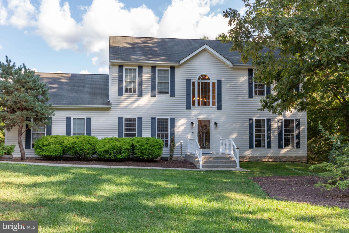 4318 BRIDLEPATH CT, FREDERICKSBURG, Virginia 22408, 4 Bedrooms Bedrooms, ,3 BathroomsBathrooms,Residential,For sale,4318 BRIDLEPATH CT,VASP2036296 MLS # VASP2036296