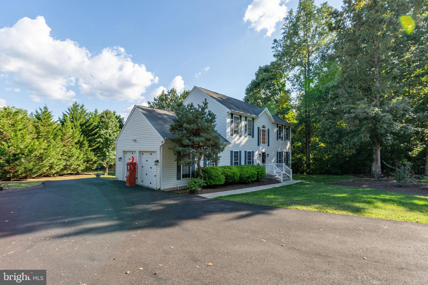 4318 BRIDLEPATH CT, FREDERICKSBURG, Virginia 22408, 4 Bedrooms Bedrooms, ,3 BathroomsBathrooms,Residential,For sale,4318 BRIDLEPATH CT,VASP2036296 MLS # VASP2036296