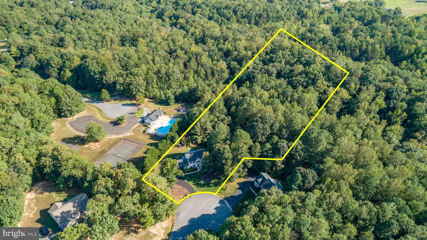 4318 BRIDLEPATH CT, FREDERICKSBURG, Virginia 22408, 4 Bedrooms Bedrooms, ,3 BathroomsBathrooms,Residential,For sale,4318 BRIDLEPATH CT,VASP2036296 MLS # VASP2036296