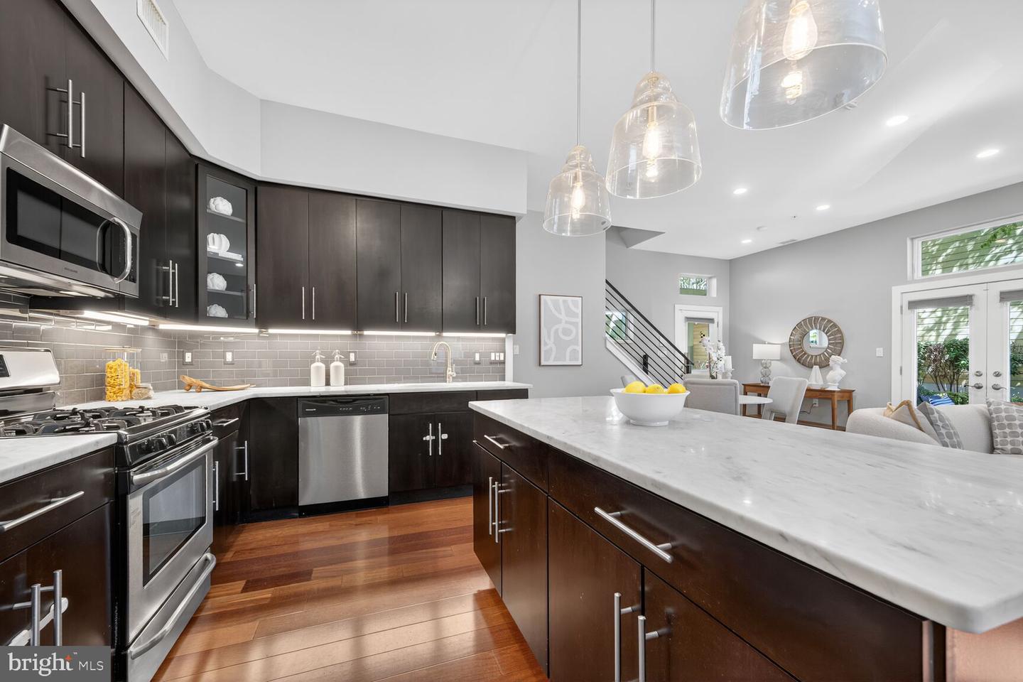 762 PARK RD NW #7, WASHINGTON, District Of Columbia 20010, 2 Bedrooms Bedrooms, ,2 BathroomsBathrooms,Residential,For sale,762 PARK RD NW #7,DCDC2222750 MLS # DCDC2222750