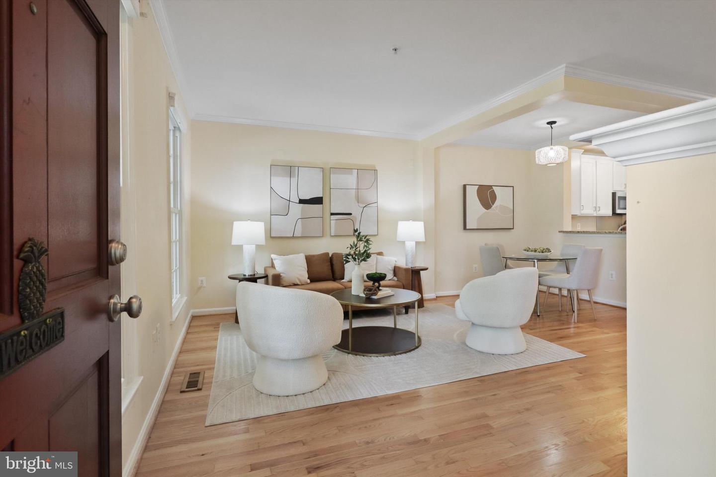707 MASSEY LN #A, ALEXANDRIA, Virginia 22314, 2 Bedrooms Bedrooms, ,2 BathroomsBathrooms,Residential,For sale,707 MASSEY LN #A,VAAX2049836 MLS # VAAX2049836