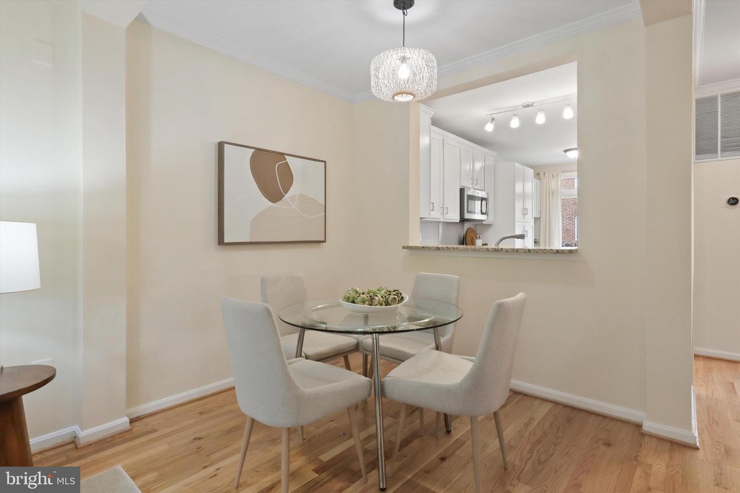 707 MASSEY LN #A, ALEXANDRIA, Virginia 22314, 2 Bedrooms Bedrooms, ,2 BathroomsBathrooms,Residential,For sale,707 MASSEY LN #A,VAAX2049836 MLS # VAAX2049836