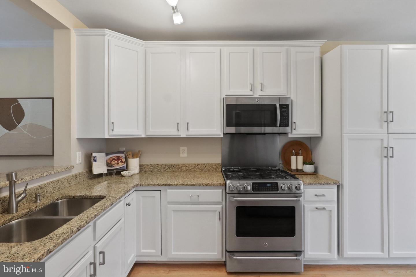 707 MASSEY LN #A, ALEXANDRIA, Virginia 22314, 2 Bedrooms Bedrooms, ,2 BathroomsBathrooms,Residential,For sale,707 MASSEY LN #A,VAAX2049836 MLS # VAAX2049836