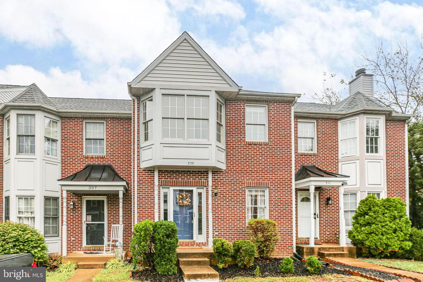 309 BRAEMAR PL, FREDERICKSBURG, Virginia 22405, 3 Bedrooms Bedrooms, 13 Rooms Rooms,3 BathroomsBathrooms,Residential,For sale,309 BRAEMAR PL,VAST2042724 MLS # VAST2042724