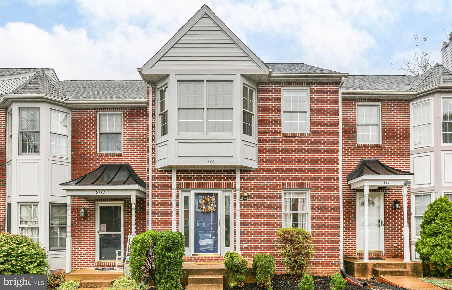 309 BRAEMAR PL, FREDERICKSBURG, Virginia 22405, 3 Bedrooms Bedrooms, 13 Rooms Rooms,3 BathroomsBathrooms,Residential,For sale,309 BRAEMAR PL,VAST2042724 MLS # VAST2042724 309 BRAEMAR PL, FREDERICKSBURG, Virginia 22405, 3 Bedrooms Bedrooms, 13 Rooms Rooms,3 BathroomsBathrooms,Residential,For sale,309 BRAEMAR PL,VAST2042724 MLS # VAST2042724