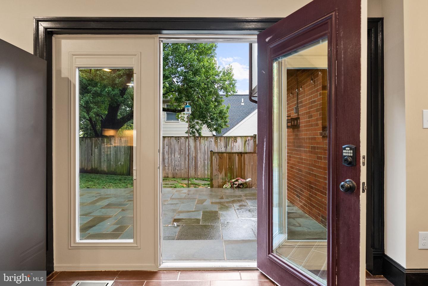 6820 JACKSON AVE, FALLS CHURCH, Virginia 22042, 6 Bedrooms Bedrooms, 21 Rooms Rooms,5 BathroomsBathrooms,Residential,For sale,6820 JACKSON AVE,VAFX2267904 MLS # VAFX2267904