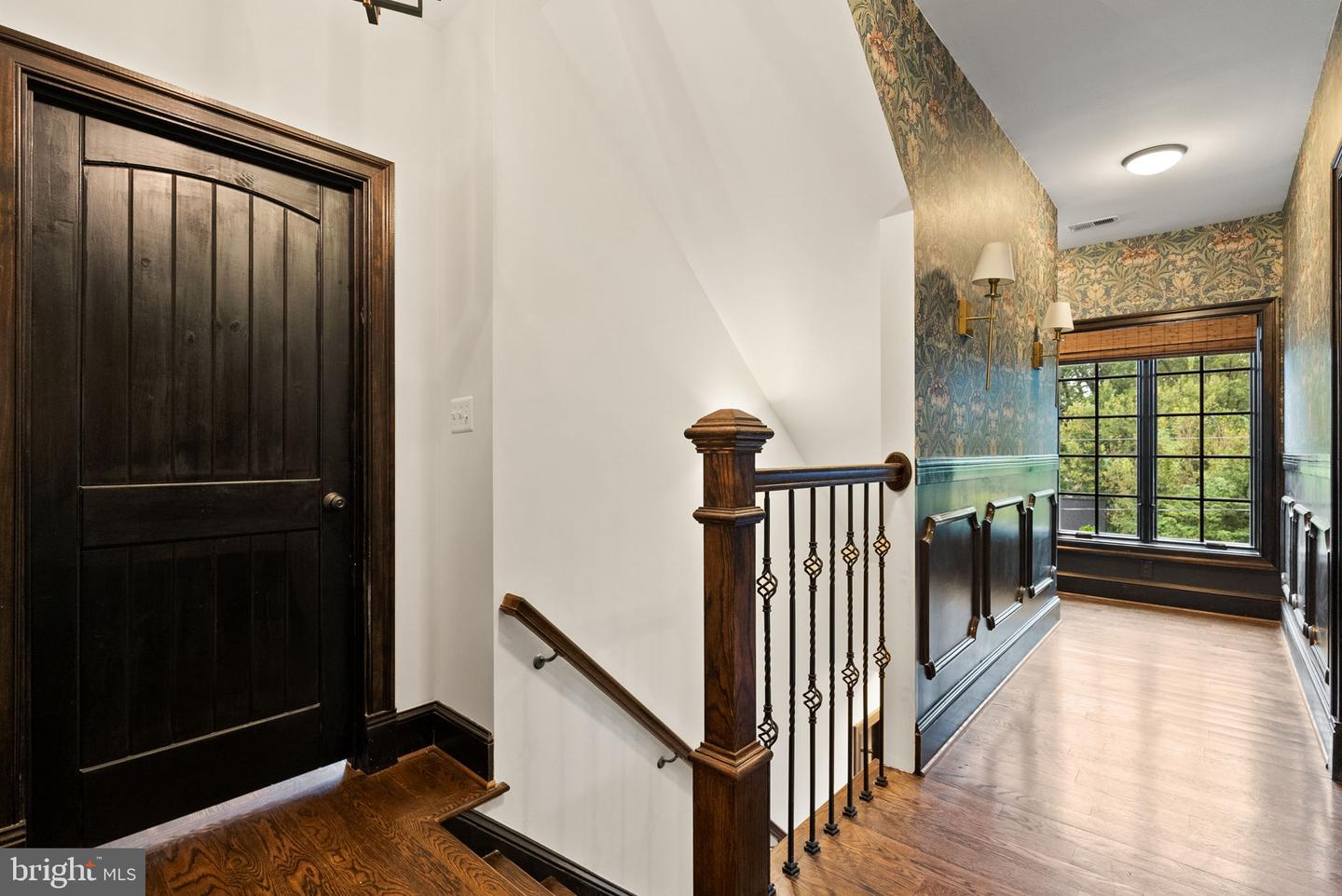 6820 JACKSON AVE, FALLS CHURCH, Virginia 22042, 6 Bedrooms Bedrooms, 21 Rooms Rooms,5 BathroomsBathrooms,Residential,For sale,6820 JACKSON AVE,VAFX2267904 MLS # VAFX2267904