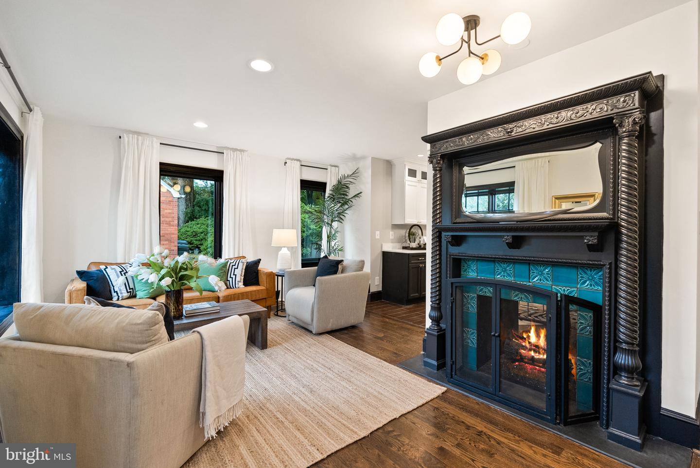 6820 JACKSON AVE, FALLS CHURCH, Virginia 22042, 6 Bedrooms Bedrooms, 21 Rooms Rooms,5 BathroomsBathrooms,Residential,For sale,6820 JACKSON AVE,VAFX2267904 MLS # VAFX2267904