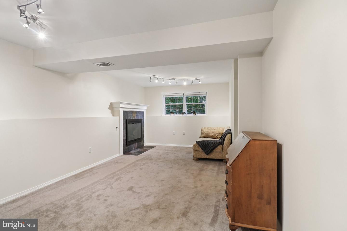 18032 TEBBS LN, DUMFRIES, Virginia 22026, 4 Bedrooms Bedrooms, 6 Rooms Rooms,2 BathroomsBathrooms,Residential,For sale,18032 TEBBS LN,VAPW2104254 MLS # VAPW2104254