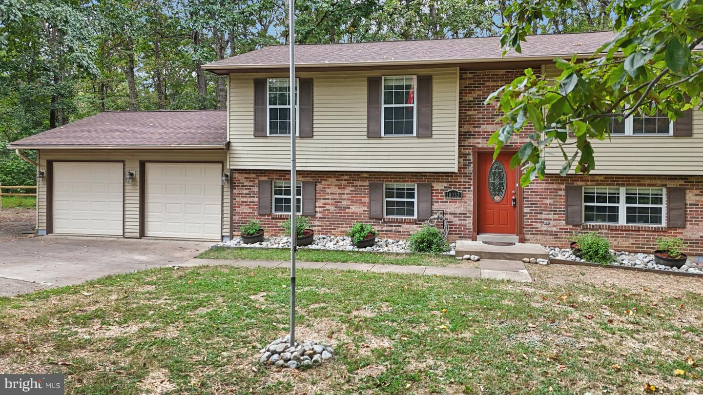 18032 TEBBS LN, DUMFRIES, Virginia 22026, 4 Bedrooms Bedrooms, 6 Rooms Rooms,2 BathroomsBathrooms,Residential,For sale,18032 TEBBS LN,VAPW2104254 MLS # VAPW2104254