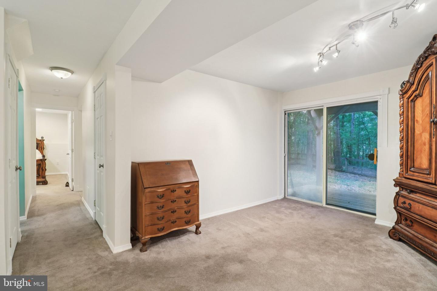 18032 TEBBS LN, DUMFRIES, Virginia 22026, 4 Bedrooms Bedrooms, 6 Rooms Rooms,2 BathroomsBathrooms,Residential,For sale,18032 TEBBS LN,VAPW2104254 MLS # VAPW2104254
