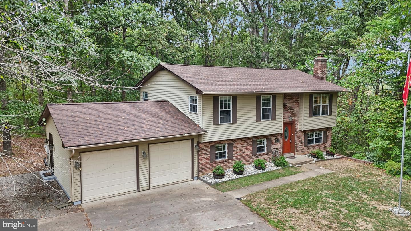 18032 TEBBS LN, DUMFRIES, Virginia 22026, 4 Bedrooms Bedrooms, 6 Rooms Rooms,2 BathroomsBathrooms,Residential,For sale,18032 TEBBS LN,VAPW2104254 MLS # VAPW2104254
