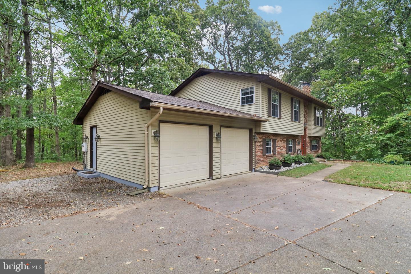18032 TEBBS LN, DUMFRIES, Virginia 22026, 4 Bedrooms Bedrooms, 6 Rooms Rooms,2 BathroomsBathrooms,Residential,For sale,18032 TEBBS LN,VAPW2104254 MLS # VAPW2104254