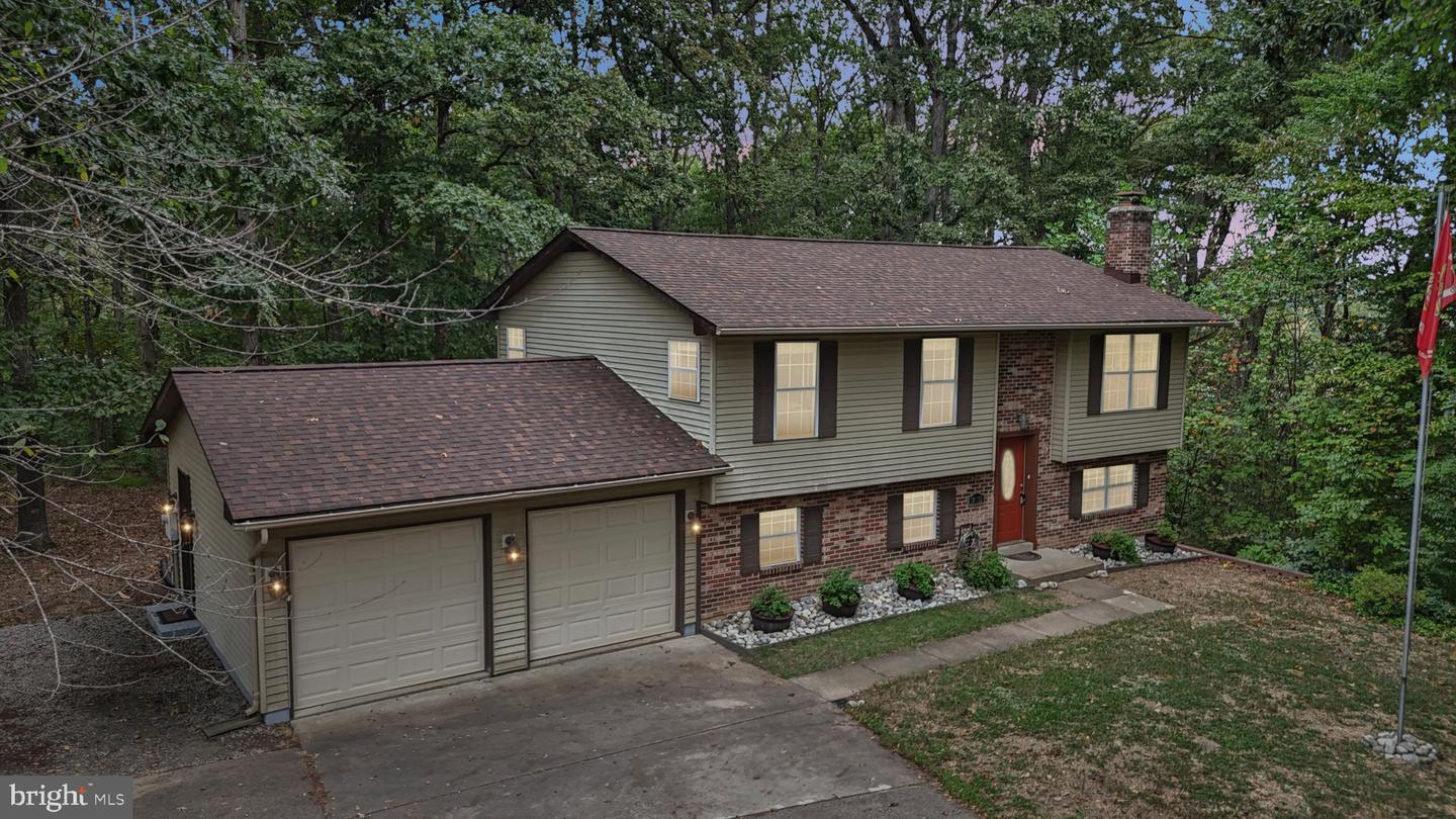 18032 TEBBS LN, DUMFRIES, Virginia 22026, 4 Bedrooms Bedrooms, 6 Rooms Rooms,2 BathroomsBathrooms,Residential,For sale,18032 TEBBS LN,VAPW2104254 MLS # VAPW2104254