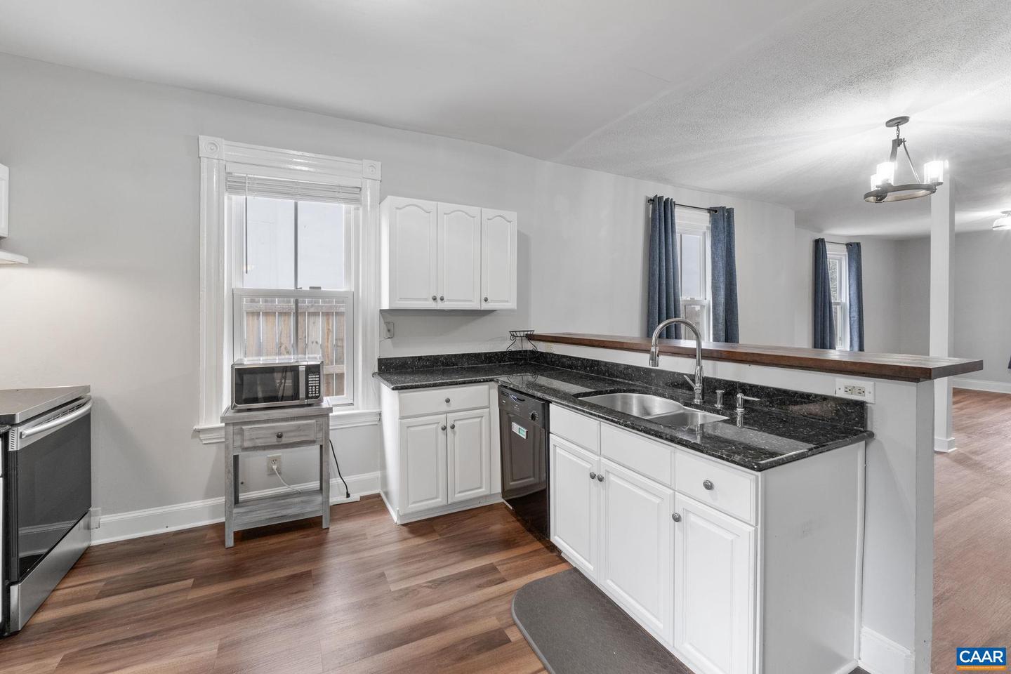 800 ANDERSON ST, CHARLOTTESVILLE, Virginia 22903, 3 Bedrooms Bedrooms, ,2 BathroomsBathrooms,Residential,For sale,800 ANDERSON ST,669103 MLS # 669103