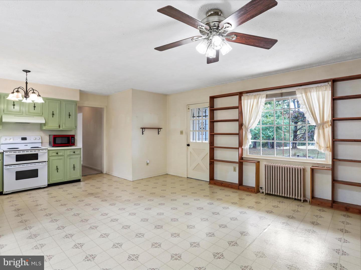 3634 WARDENSVILLE GRADE, WINCHESTER, Virginia 22602, 3 Bedrooms Bedrooms, ,1 BathroomBathrooms,Residential,For sale,3634 WARDENSVILLE GRADE,VAFV2036870 MLS # VAFV2036870