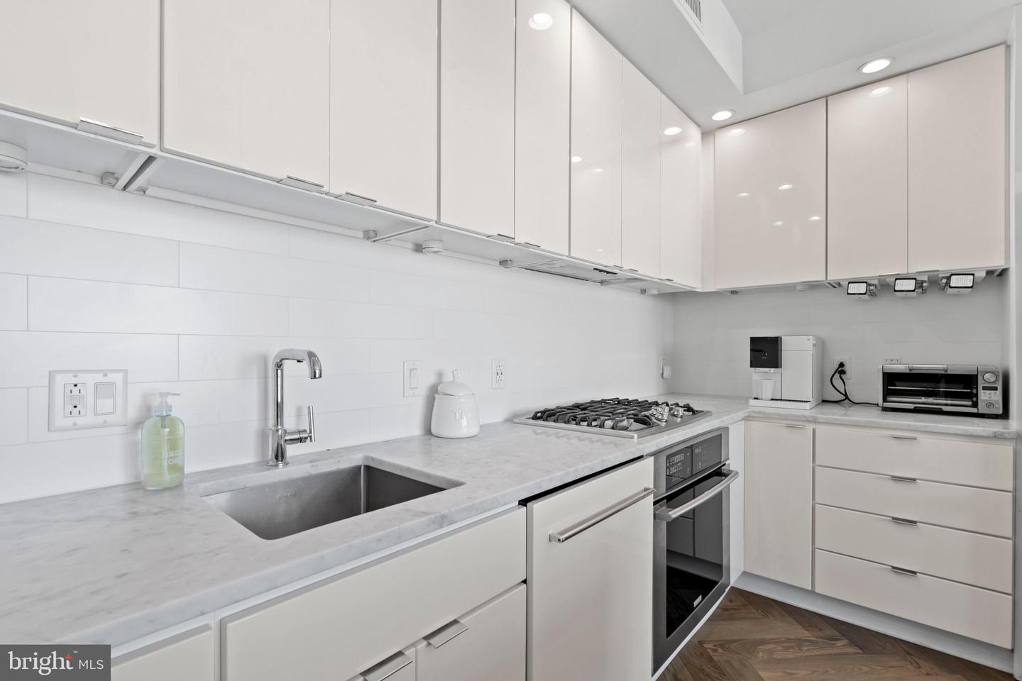 1011 M ST NW #608, WASHINGTON, District Of Columbia 20001, 2 Bedrooms Bedrooms, ,2 BathroomsBathrooms,Residential,For sale,1011 M ST NW #608,DCDC2222894 MLS # DCDC2222894