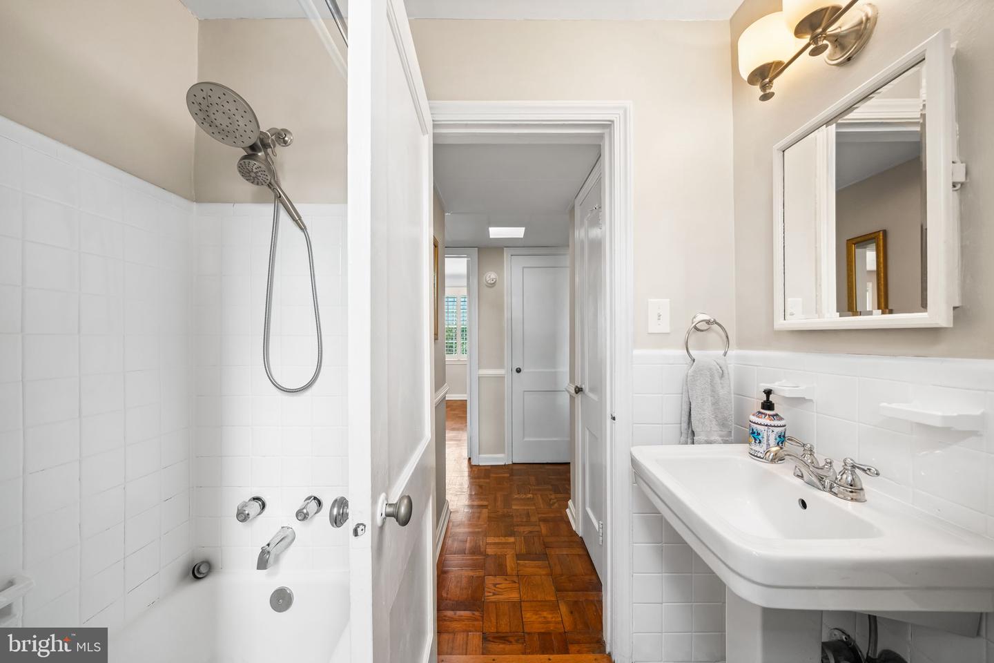 6725 W WAKEFIELD DR #B1, ALEXANDRIA, Virginia 22307, 2 Bedrooms Bedrooms, ,1 BathroomBathrooms,Residential,For sale,6725 W WAKEFIELD DR #B1,VAFX2267912 MLS # VAFX2267912 6725 W WAKEFIELD DR #B1, ALEXANDRIA, Virginia 22307, 2 Bedrooms Bedrooms, ,1 BathroomBathrooms,Residential,For sale,6725 W WAKEFIELD DR #B1,VAFX2267912 MLS # VAFX2267912