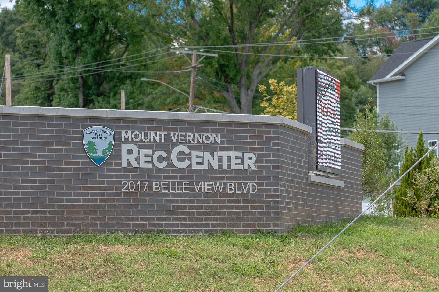 6725 W WAKEFIELD DR #B1, ALEXANDRIA, Virginia 22307, 2 Bedrooms Bedrooms, ,1 BathroomBathrooms,Residential,For sale,6725 W WAKEFIELD DR #B1,VAFX2267912 MLS # VAFX2267912 6725 W WAKEFIELD DR #B1, ALEXANDRIA, Virginia 22307, 2 Bedrooms Bedrooms, ,1 BathroomBathrooms,Residential,For sale,6725 W WAKEFIELD DR #B1,VAFX2267912 MLS # VAFX2267912