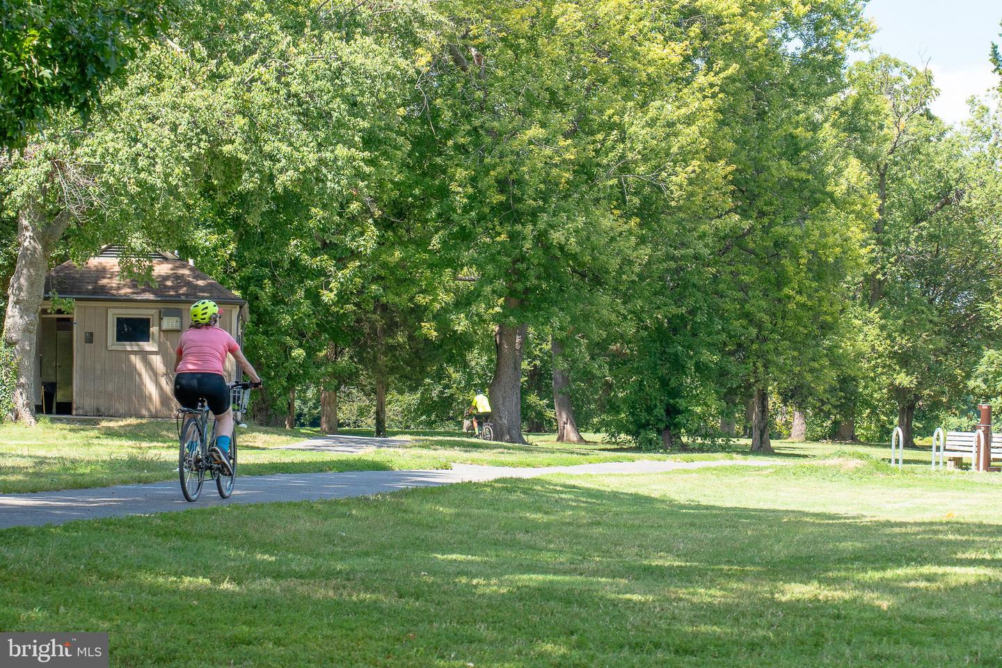 6725 W WAKEFIELD DR #B1, ALEXANDRIA, Virginia 22307, 2 Bedrooms Bedrooms, ,1 BathroomBathrooms,Residential,For sale,6725 W WAKEFIELD DR #B1,VAFX2267912 MLS # VAFX2267912 6725 W WAKEFIELD DR #B1, ALEXANDRIA, Virginia 22307, 2 Bedrooms Bedrooms, ,1 BathroomBathrooms,Residential,For sale,6725 W WAKEFIELD DR #B1,VAFX2267912 MLS # VAFX2267912