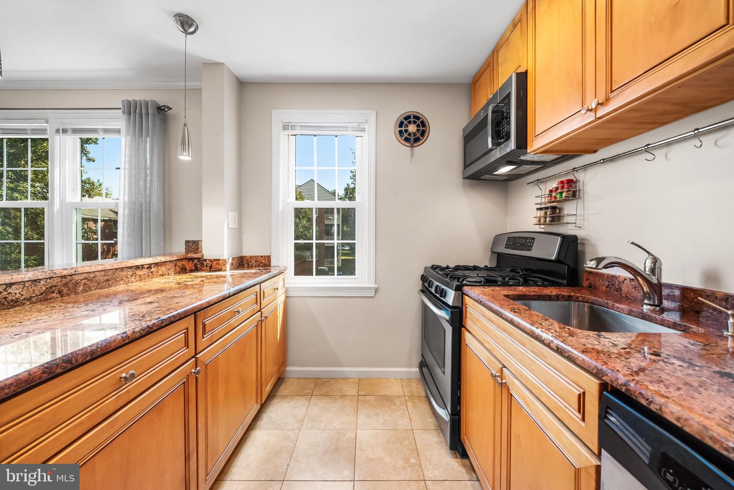 6725 W WAKEFIELD DR #B1, ALEXANDRIA, Virginia 22307, 2 Bedrooms Bedrooms, ,1 BathroomBathrooms,Residential,For sale,6725 W WAKEFIELD DR #B1,VAFX2267912 MLS # VAFX2267912 6725 W WAKEFIELD DR #B1, ALEXANDRIA, Virginia 22307, 2 Bedrooms Bedrooms, ,1 BathroomBathrooms,Residential,For sale,6725 W WAKEFIELD DR #B1,VAFX2267912 MLS # VAFX2267912