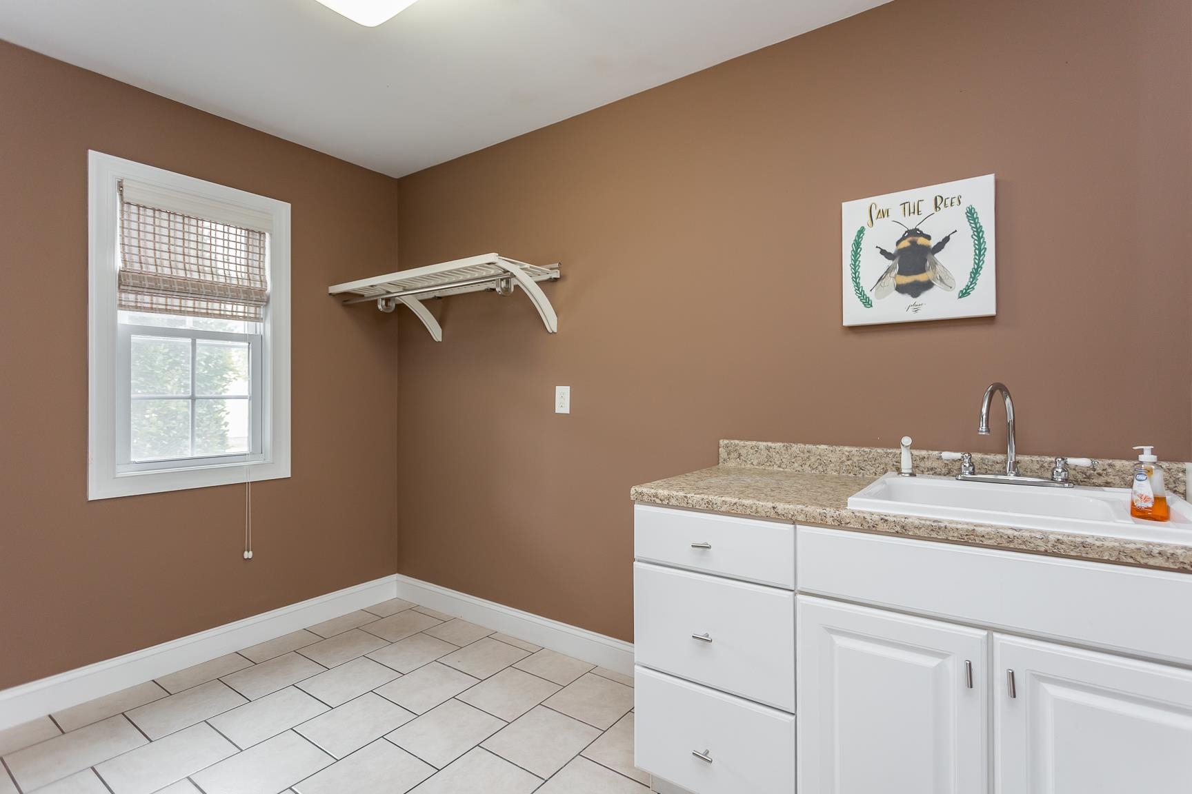 200 KENSINGTON DR, ELKTON, Virginia 22827, 4 Bedrooms Bedrooms, ,3 BathroomsBathrooms,Residential,200 KENSINGTON DR,669261 MLS # 669261