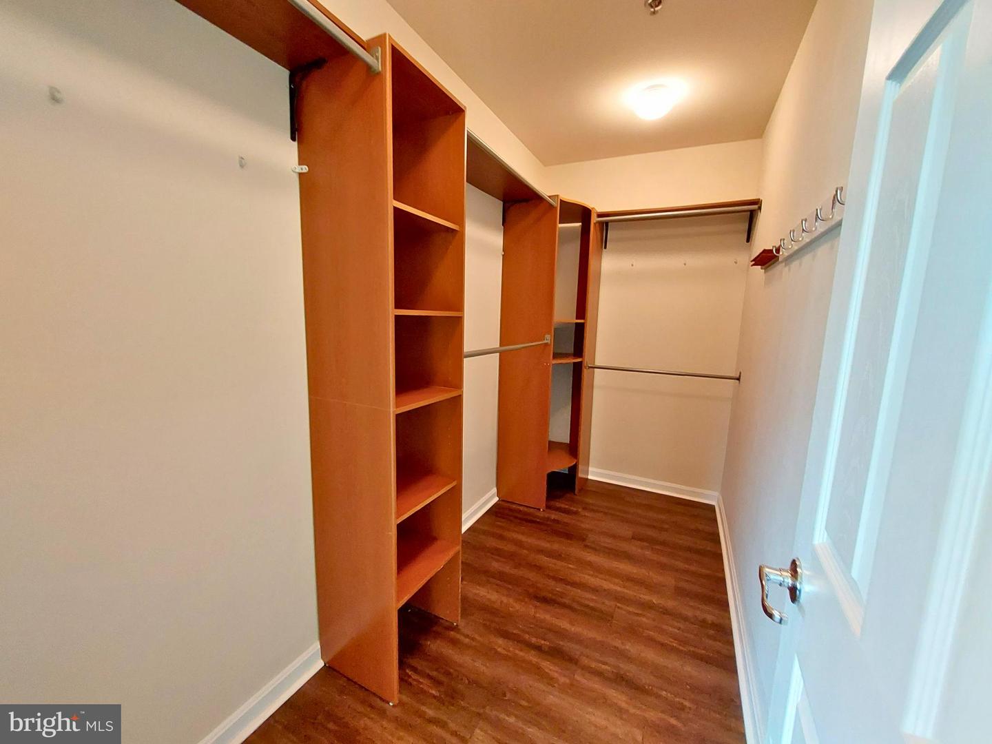 7025 HUNTLEY RUN PL, ALEXANDRIA, Virginia 22306, 3 Bedrooms Bedrooms, 10 Rooms Rooms,2 BathroomsBathrooms,Residential,For sale,7025 HUNTLEY RUN PL,VAFX2267978 MLS # VAFX2267978