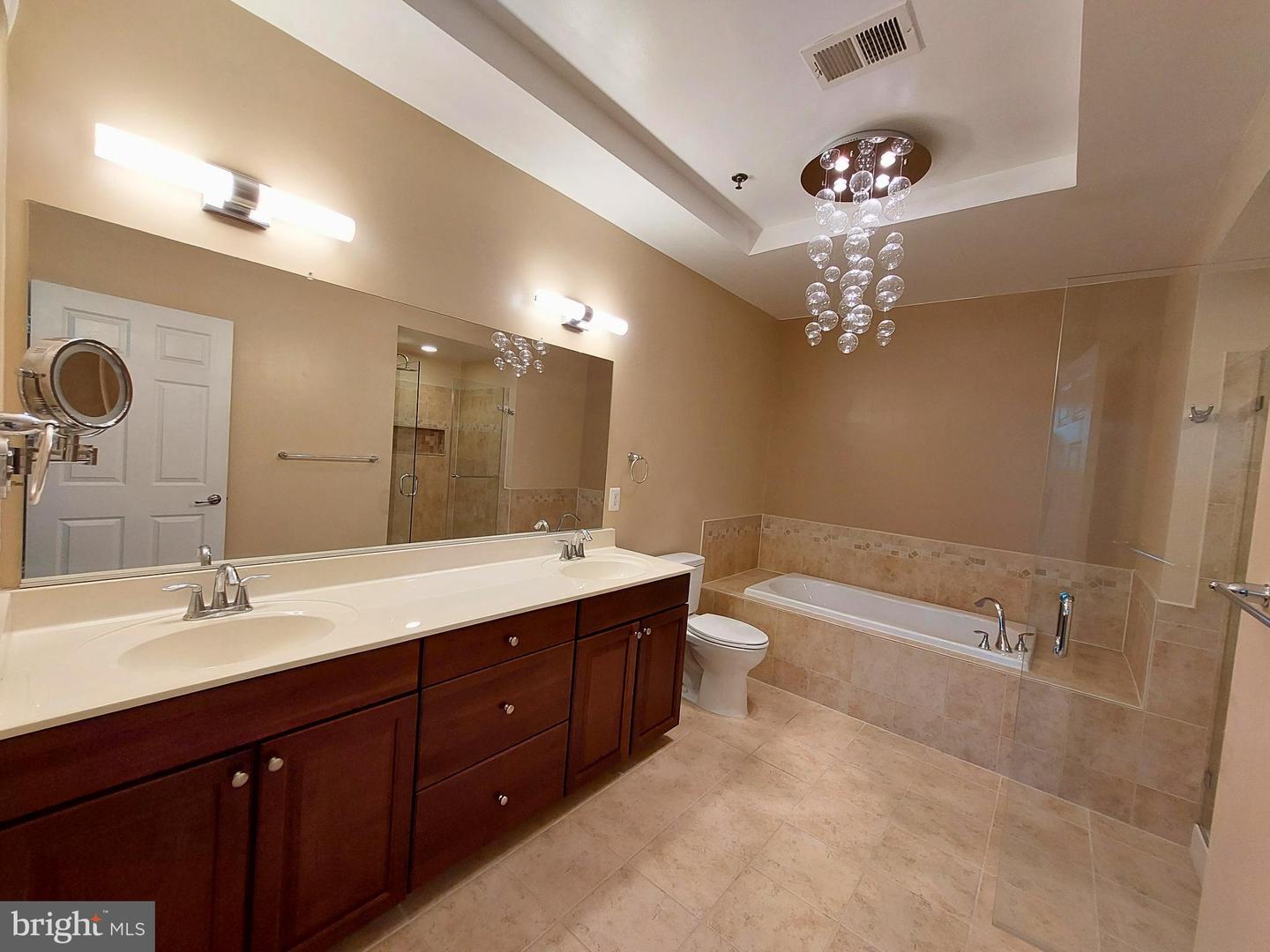 7025 HUNTLEY RUN PL, ALEXANDRIA, Virginia 22306, 3 Bedrooms Bedrooms, 10 Rooms Rooms,2 BathroomsBathrooms,Residential,For sale,7025 HUNTLEY RUN PL,VAFX2267978 MLS # VAFX2267978
