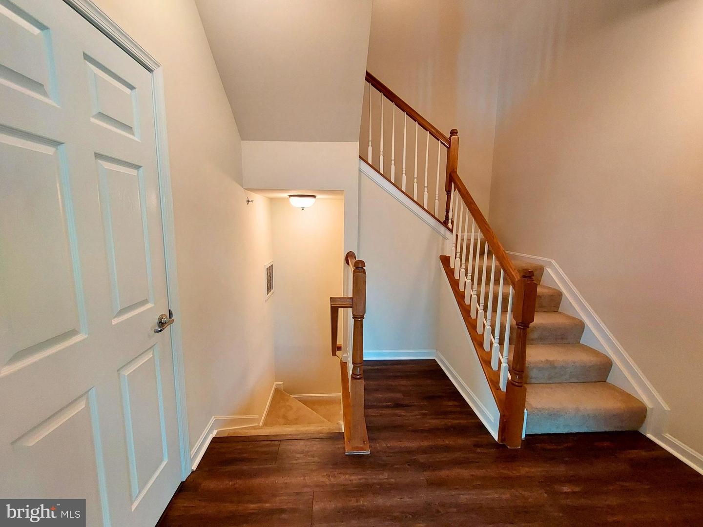 7025 HUNTLEY RUN PL, ALEXANDRIA, Virginia 22306, 3 Bedrooms Bedrooms, 10 Rooms Rooms,2 BathroomsBathrooms,Residential,For sale,7025 HUNTLEY RUN PL,VAFX2267978 MLS # VAFX2267978