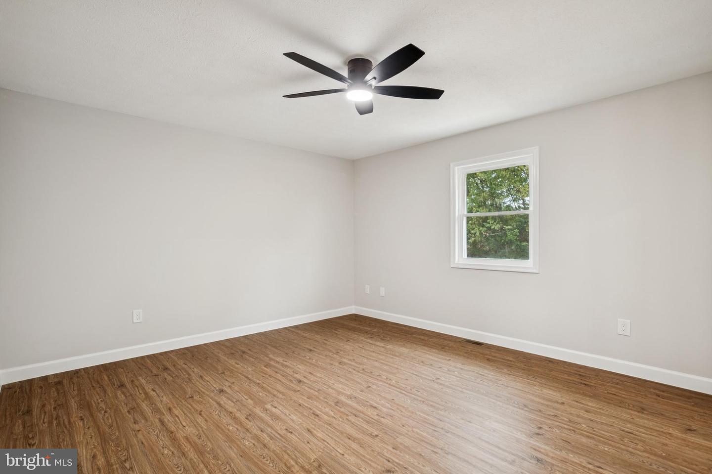 17205 BEL PRE RD, CULPEPER, Virginia 22701, 3 Bedrooms Bedrooms, 5 Rooms Rooms,3 BathroomsBathrooms,Residential,For sale,17205 BEL PRE RD,VACU2011608 MLS # VACU2011608
