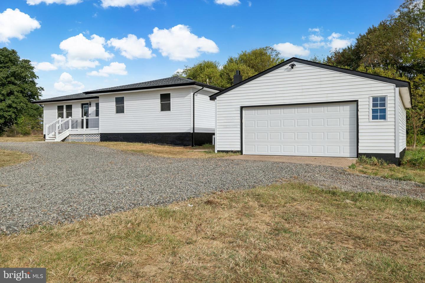 17205 BEL PRE RD, CULPEPER, Virginia 22701, 3 Bedrooms Bedrooms, 5 Rooms Rooms,3 BathroomsBathrooms,Residential,For sale,17205 BEL PRE RD,VACU2011608 MLS # VACU2011608
