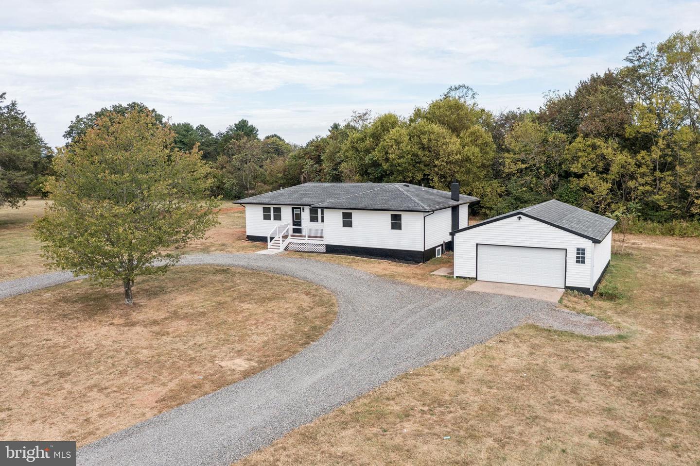 17205 BEL PRE RD, CULPEPER, Virginia 22701, 3 Bedrooms Bedrooms, 5 Rooms Rooms,3 BathroomsBathrooms,Residential,For sale,17205 BEL PRE RD,VACU2011608 MLS # VACU2011608