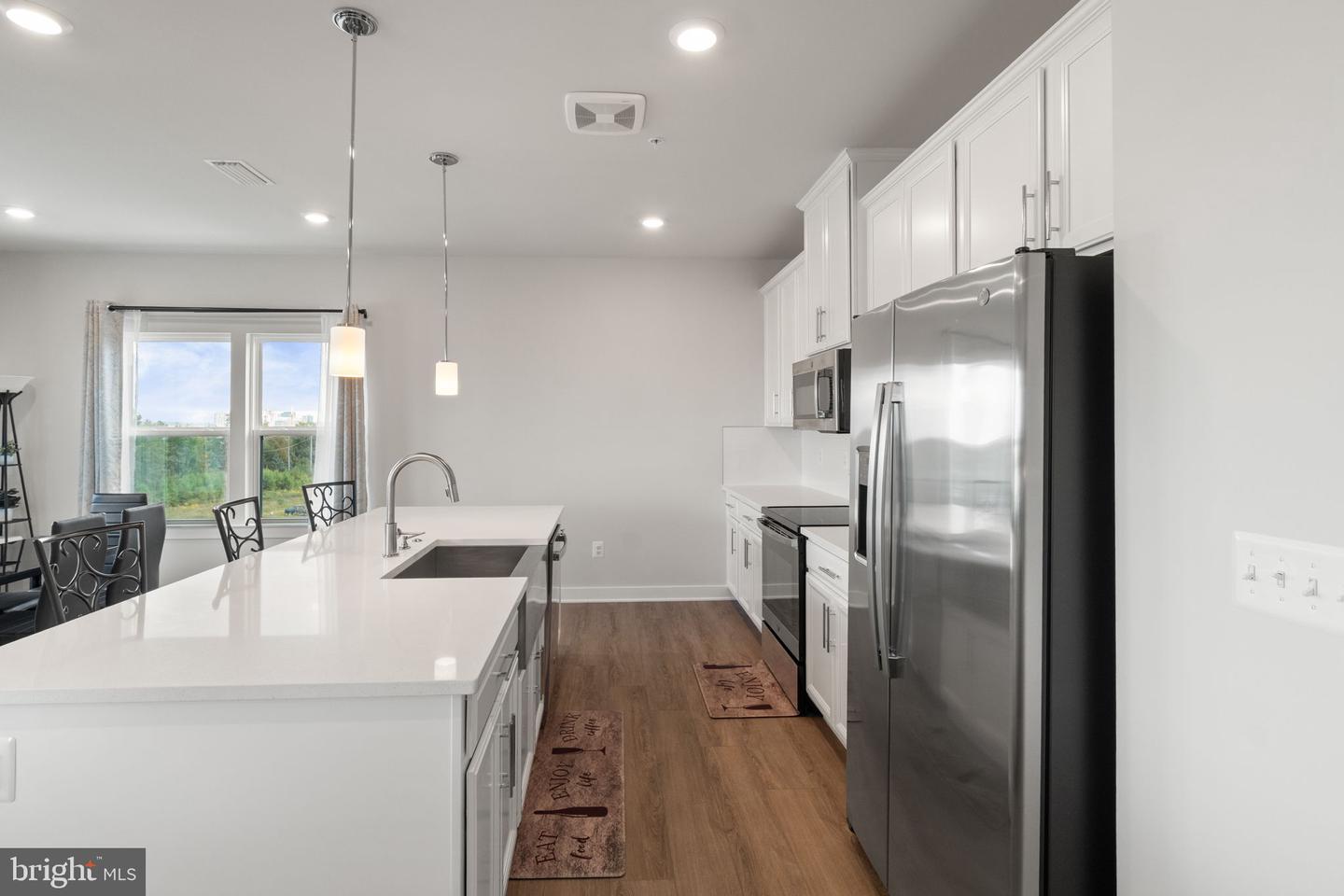 12880 MOSAIC PARK WAY #1-X, HERNDON, Virginia 20171, 2 Bedrooms Bedrooms, 5 Rooms Rooms,2 BathroomsBathrooms,Residential,For sale,12880 MOSAIC PARK WAY #1-X,VAFX2267980 MLS # VAFX2267980