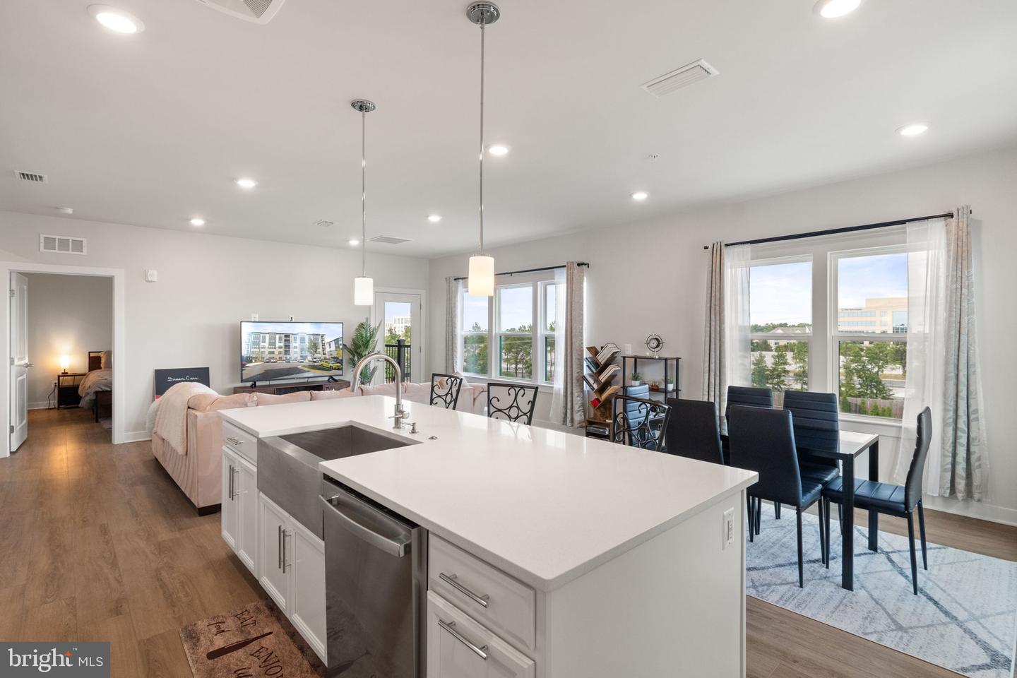 12880 MOSAIC PARK WAY #1-X, HERNDON, Virginia 20171, 2 Bedrooms Bedrooms, 5 Rooms Rooms,2 BathroomsBathrooms,Residential,For sale,12880 MOSAIC PARK WAY #1-X,VAFX2267980 MLS # VAFX2267980