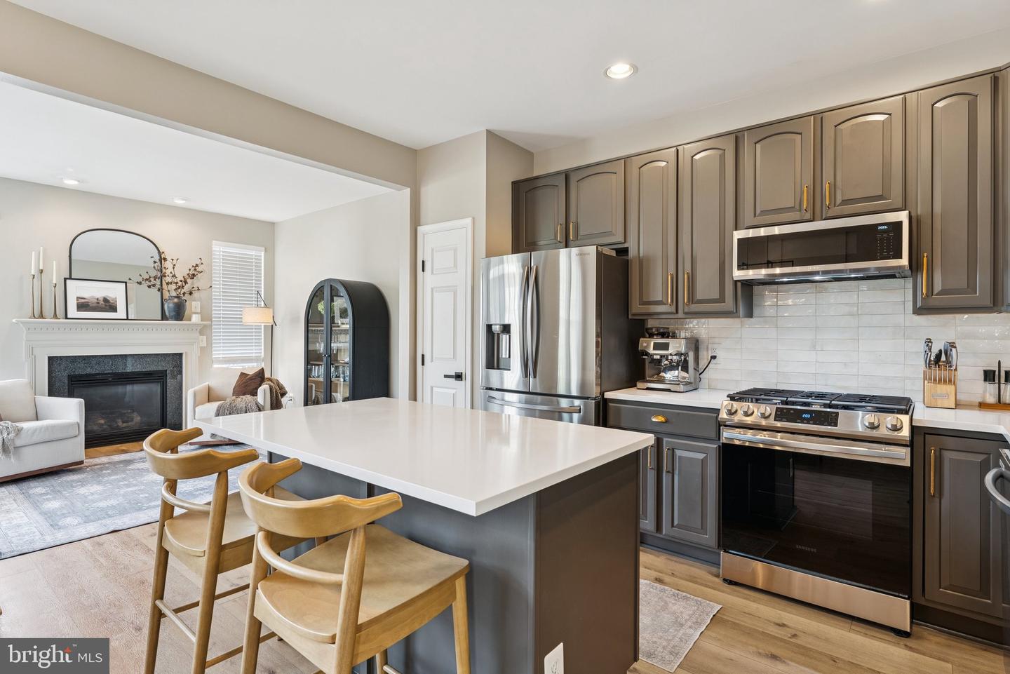 1463 FAWN HOLLOW LN, WOODBRIDGE, Virginia 22191, 3 Bedrooms Bedrooms, ,2 BathroomsBathrooms,Residential,For sale,1463 FAWN HOLLOW LN,VAPW2104302 MLS # VAPW2104302