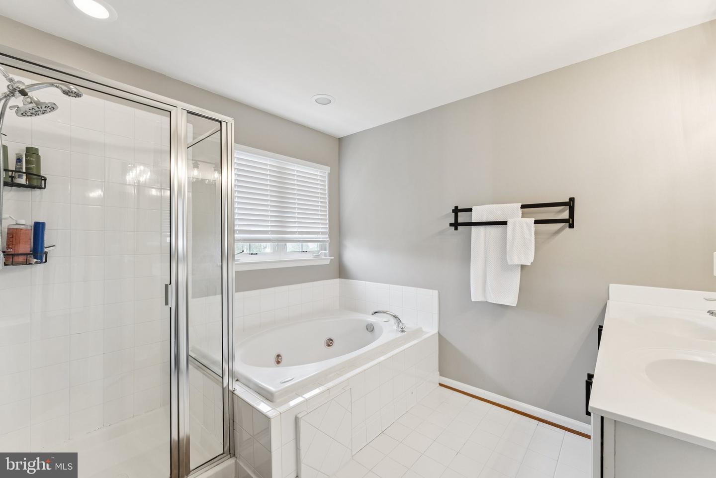 1463 FAWN HOLLOW LN, WOODBRIDGE, Virginia 22191, 3 Bedrooms Bedrooms, ,2 BathroomsBathrooms,Residential,For sale,1463 FAWN HOLLOW LN,VAPW2104302 MLS # VAPW2104302