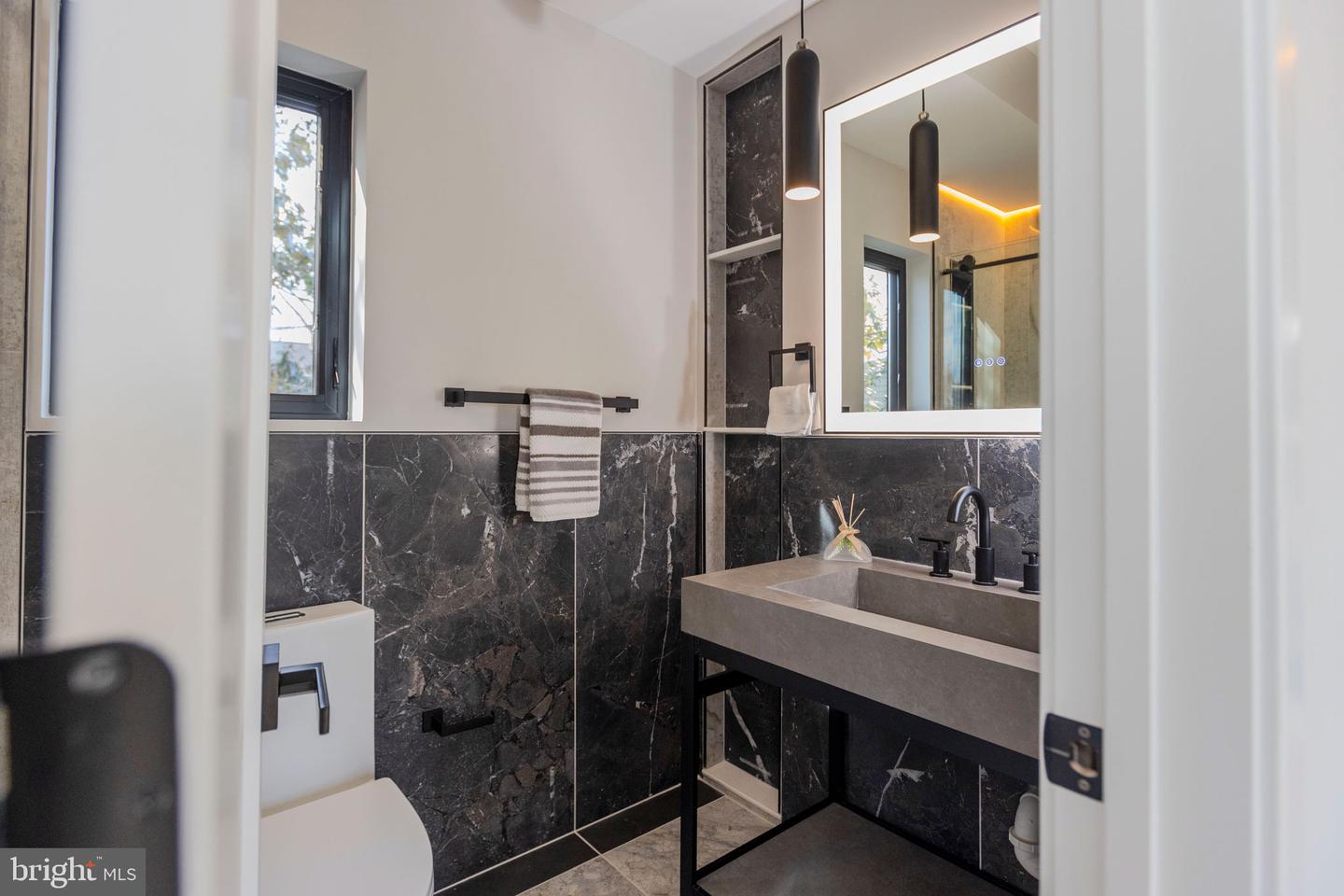 3500 7TH ST N, ARLINGTON, Virginia 22201, 6 Bedrooms Bedrooms, ,5 BathroomsBathrooms,Residential,For sale,3500 7TH ST N,VAAR2063868 MLS # VAAR2063868