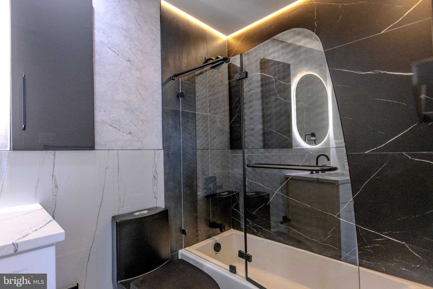 3500 7TH ST N, ARLINGTON, Virginia 22201, 6 Bedrooms Bedrooms, ,5 BathroomsBathrooms,Residential,For sale,3500 7TH ST N,VAAR2063868 MLS # VAAR2063868