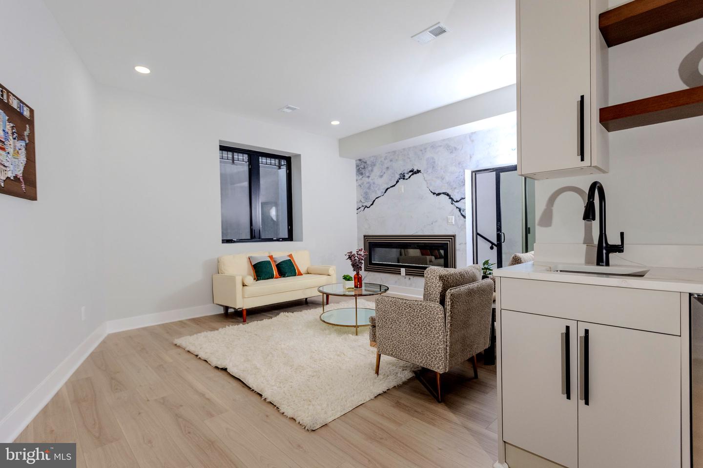 3500 7TH ST N, ARLINGTON, Virginia 22201, 6 Bedrooms Bedrooms, ,5 BathroomsBathrooms,Residential,For sale,3500 7TH ST N,VAAR2063868 MLS # VAAR2063868
