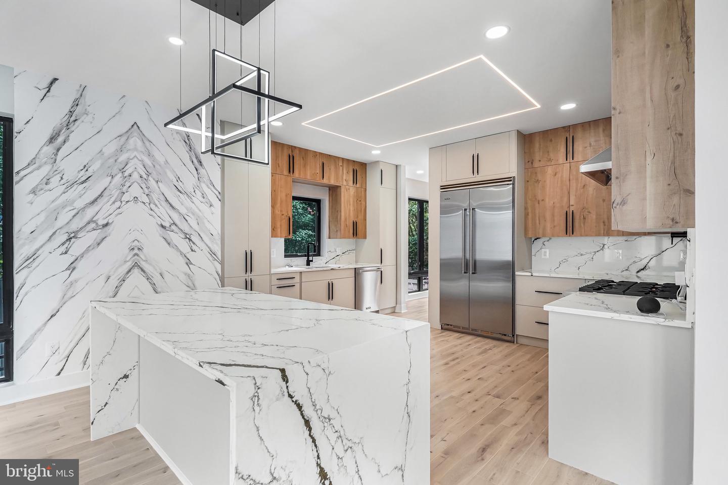 3500 7TH ST N, ARLINGTON, Virginia 22201, 6 Bedrooms Bedrooms, ,5 BathroomsBathrooms,Residential,For sale,3500 7TH ST N,VAAR2063868 MLS # VAAR2063868