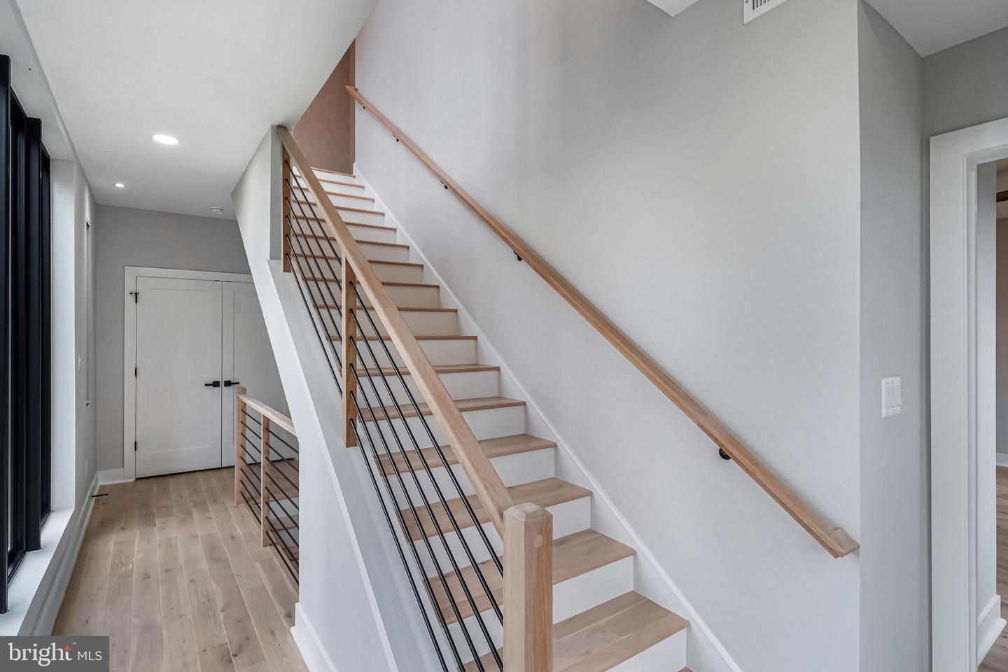 3500 7TH ST N, ARLINGTON, Virginia 22201, 6 Bedrooms Bedrooms, ,5 BathroomsBathrooms,Residential,For sale,3500 7TH ST N,VAAR2063868 MLS # VAAR2063868