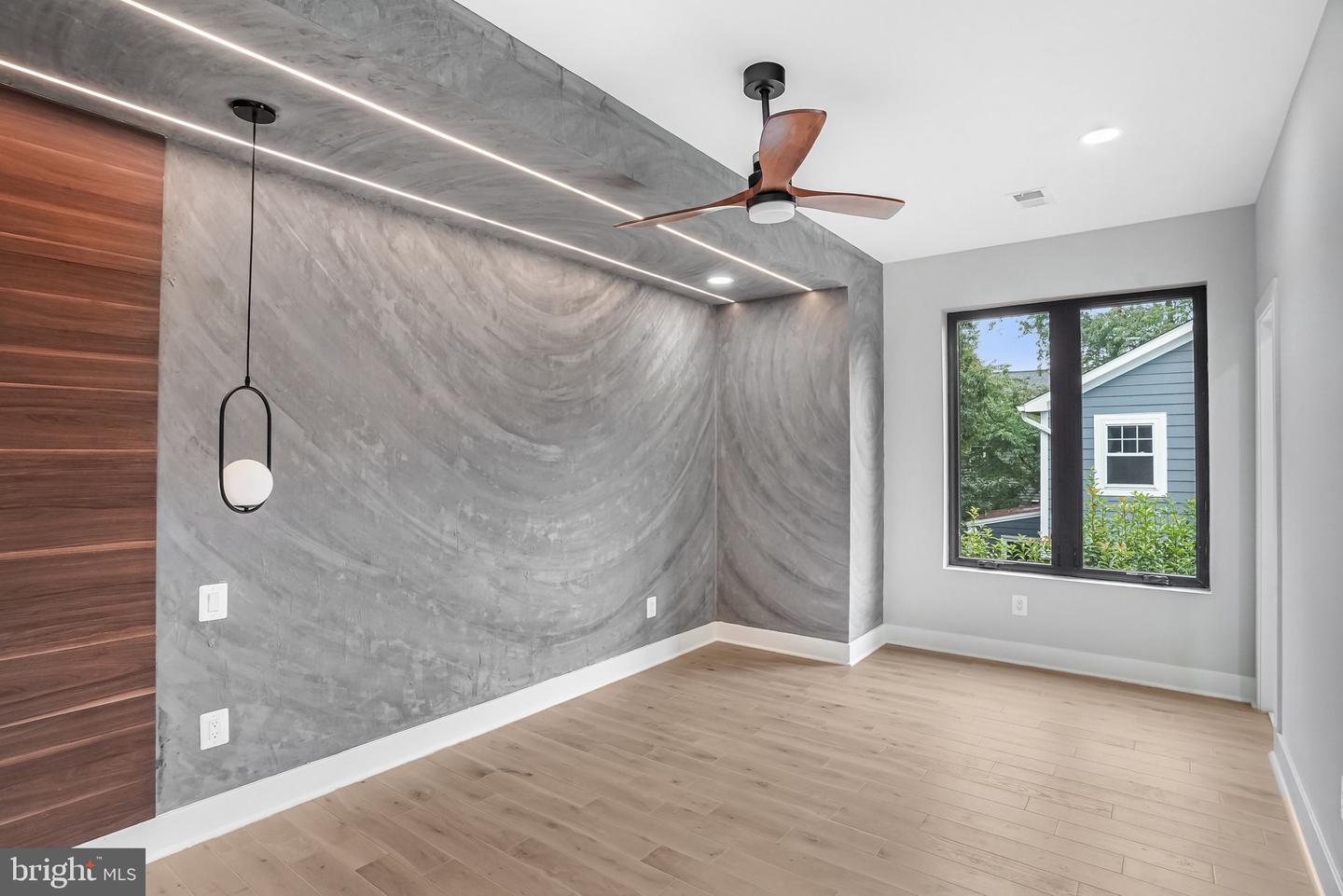 3500 7TH ST N, ARLINGTON, Virginia 22201, 6 Bedrooms Bedrooms, ,5 BathroomsBathrooms,Residential,For sale,3500 7TH ST N,VAAR2063868 MLS # VAAR2063868